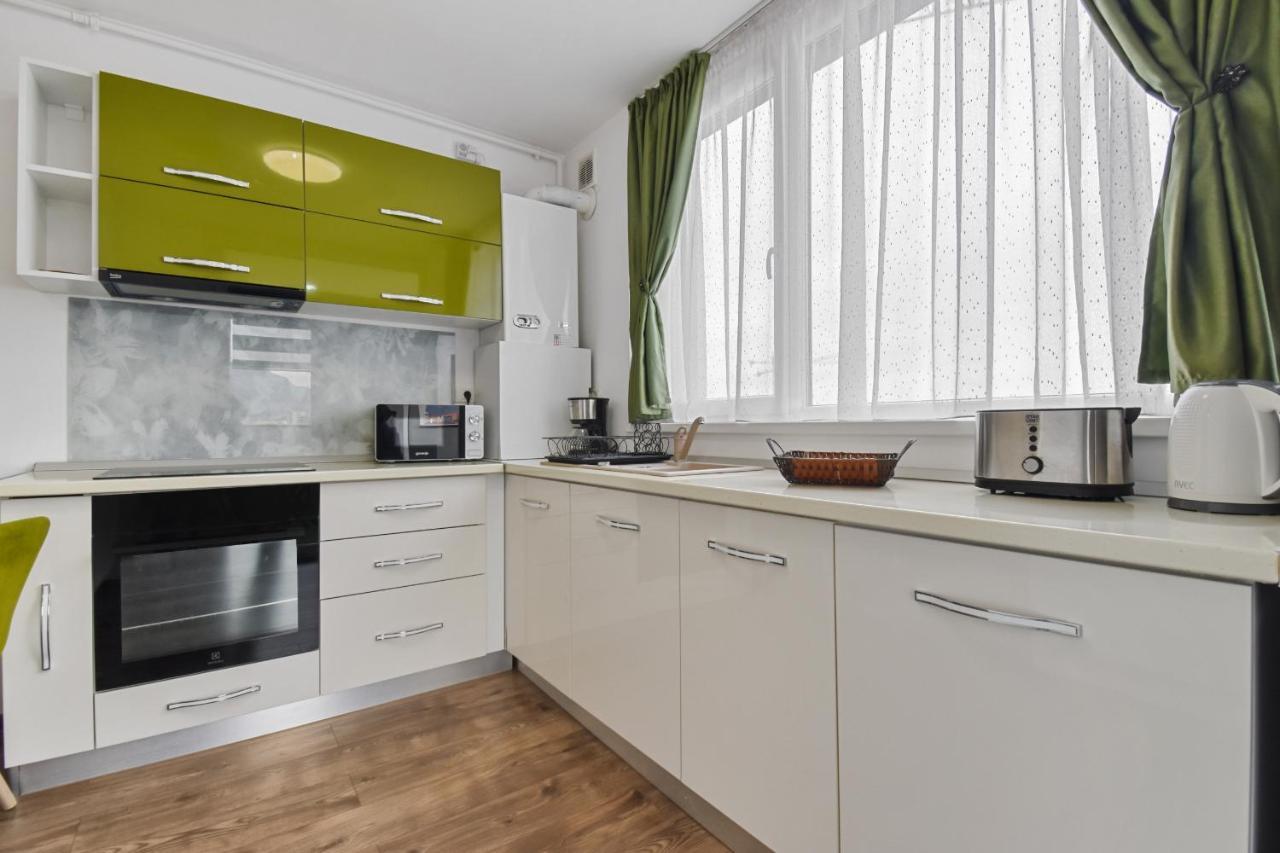 Апартаменты Modern In New Building With Panoramic View Брашов Экстерьер фото