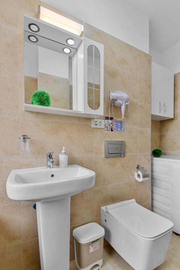 Апартаменты Modern In New Building With Panoramic View Брашов Экстерьер фото