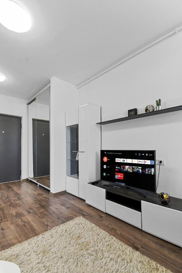Апартаменты Modern In New Building With Panoramic View Брашов Экстерьер фото