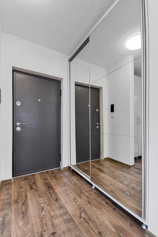Апартаменты Modern In New Building With Panoramic View Брашов Экстерьер фото